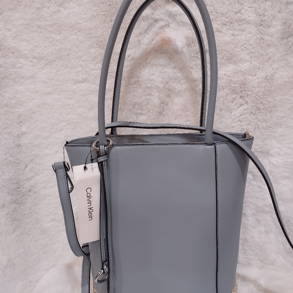 Calvin Klein Beautiful Bag - Picture 14 of 16